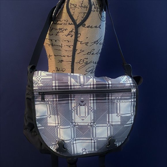 L.L. Bean Handbags - NEW LL Bean Messenger Bag